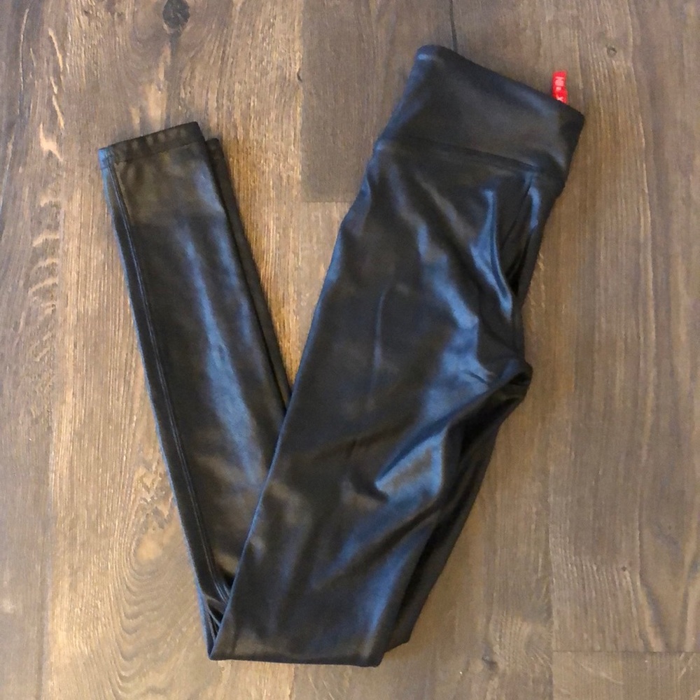 Spanx faux leather leggings size xs